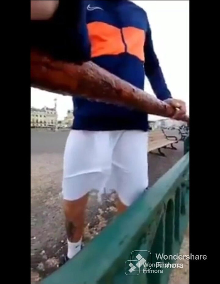 Danybigpen: Komplikace velký penis mléčný film