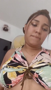 Casting porno Keilimar è stato nel settore del porno amatoriale per molto tempo e il capo non le paga nessuna mancia