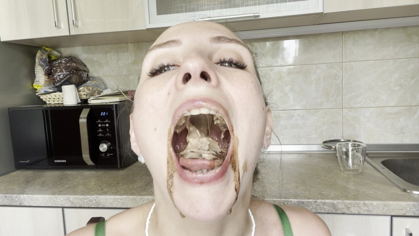 Messy Chocolate Ice Cream Dripping Lips & Sloppy Mouth (Fetish Nirvana)