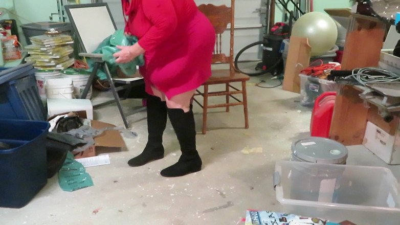 BBW nurse Vicki adventures with friends: Big ass pops air packs for your packages with her...