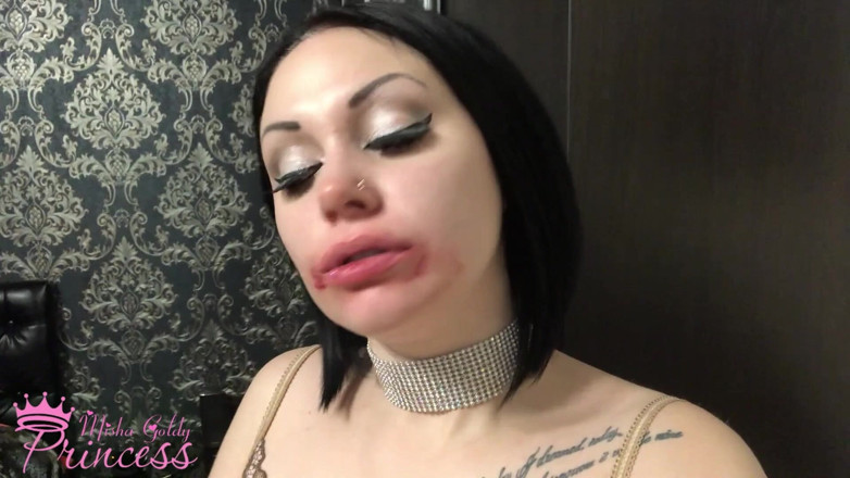 Goddess Misha Goldy: Обратная мойка губ с макияжем