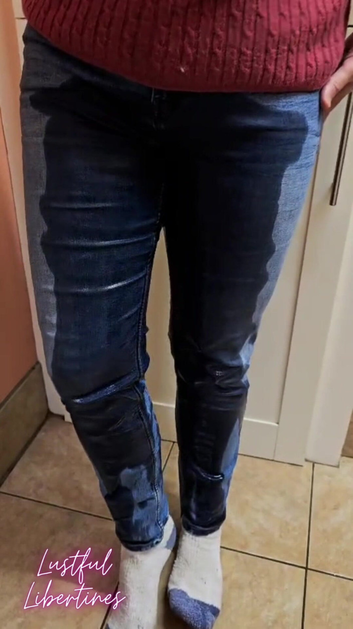 Lustful Libertines: Jeans Wetting
