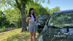 Katty West: Zeszli na dach samochodu, aby umyć przednią szybę