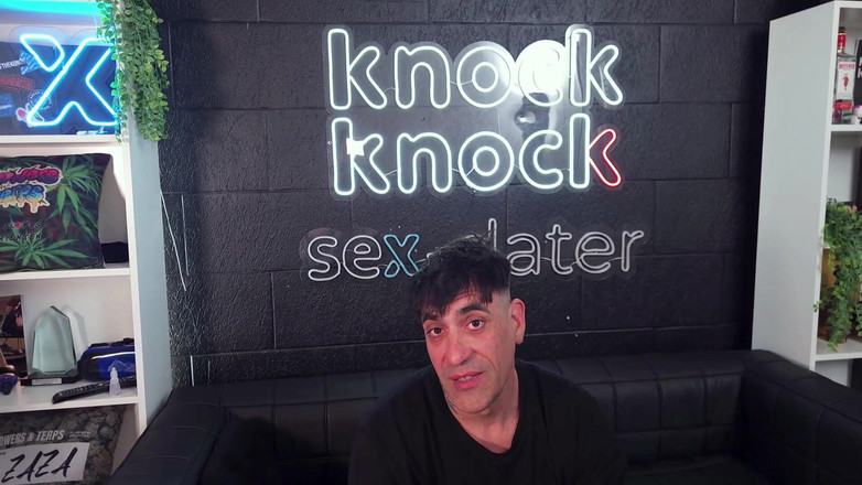 Keilafilms: Já moje přítelkyně je om, zatímco se dotýká sama sebe...