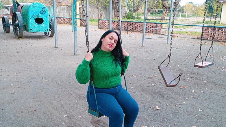 BBW Kelly Mom: Can You Help Me Swing, Baby? Push Me Harder From...