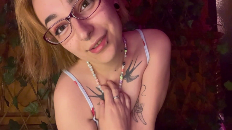Lana lova: Scopami la figa fino a quando non ho pisciato