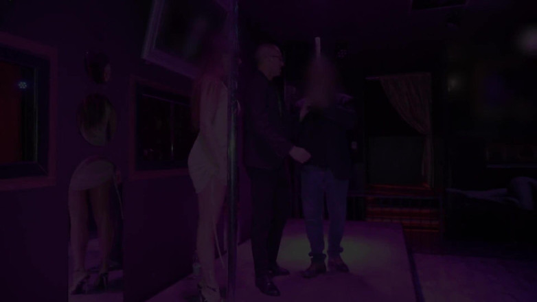 Ferrero anal experience: Live Show trong câu lạc bộ swinger
