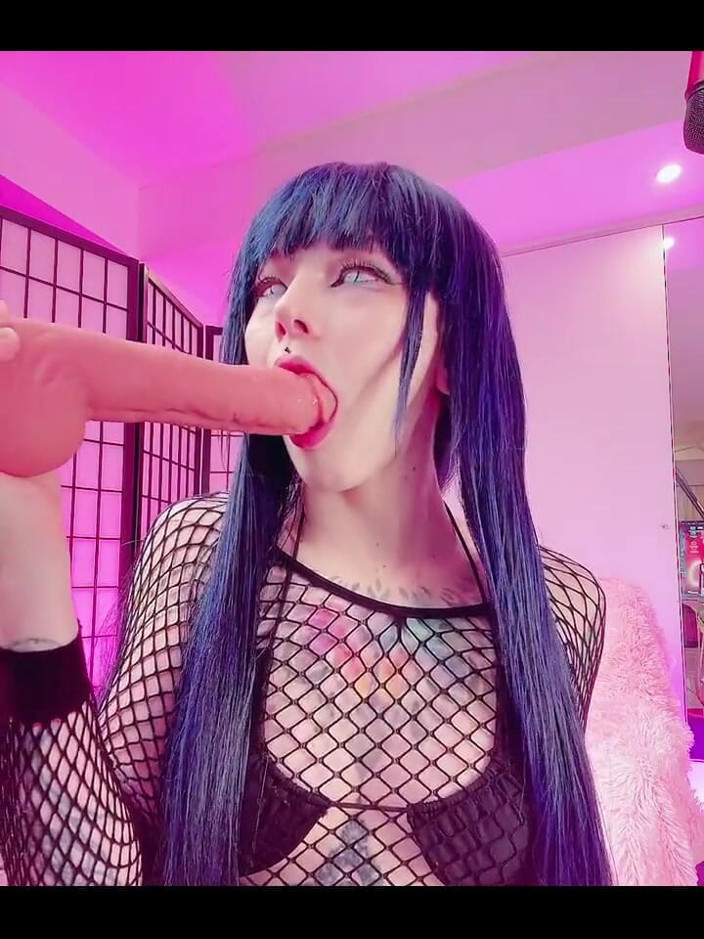 Karneli Bandi: Hinata हॉट लंड चुसाई करती है