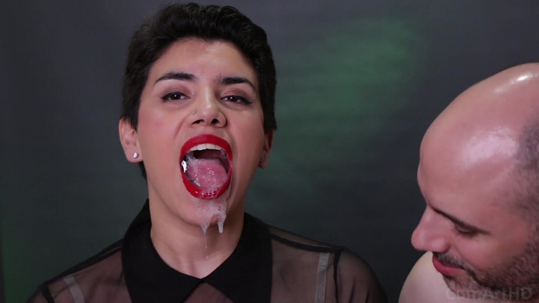 TheArtOfCum: Heet sperma druipt uit de mond