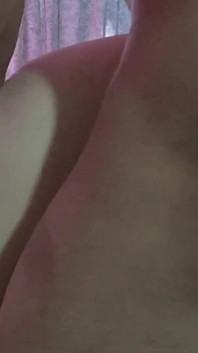 Anální creampie, zatímco ji šukám do zadku velmi tvrdě