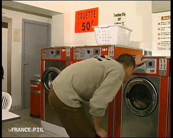 Rue Chaude: สาวผมทองสกปรกสุดเงี่ยน โดนเย็ดในร้านซักรีด!