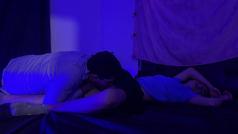 Teen amateur Latinas: Nevlastní dcera nezamkla dveře