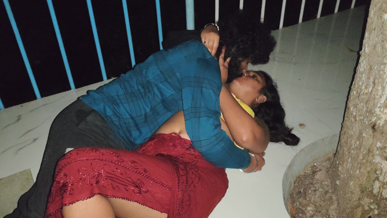 Vaigavarun45: Outdoor Sex Near River in Night, Mallu Couple Romantic Fuck...