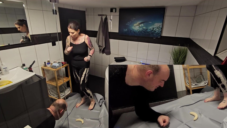 Femdom-Team-German: Slave Is Fed with Bananas
