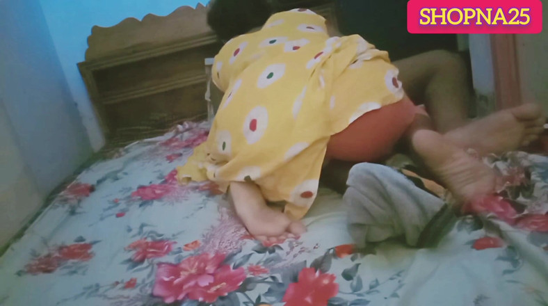 Shopna25: देसी धोखेबाज पत्नी का हॉट रोमांस और सेक्स।