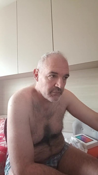 Me masturbo con mi profesora de masturbación en línea