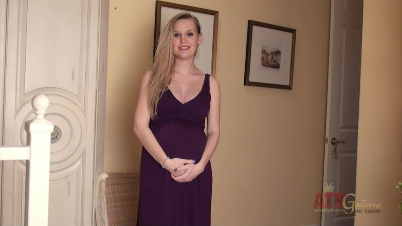 ATKIngdom Fans: La sexy Amanda Bryant est enceinte de 8 mois et Groovey...