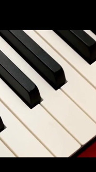 Playing Piano with M'dick