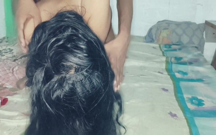 Nisha bhabhi ki chudai: Indische Desi hete moeder neukt met stiefzoon zeer hete positie
