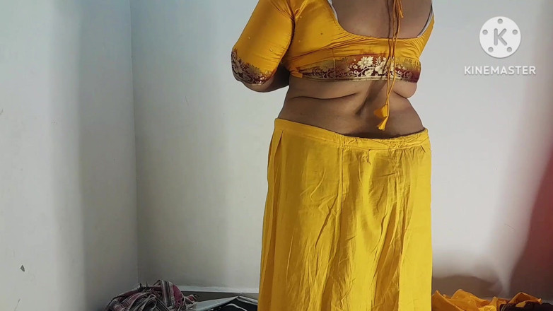 Salmaan001: Chytrý Devar šuká sexy bhabhi v hindské audio.