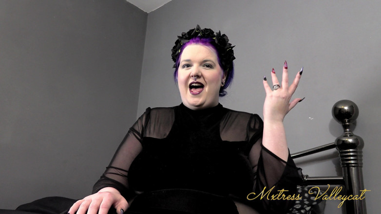 Mxtress Valleycat: Dominant in my past lives