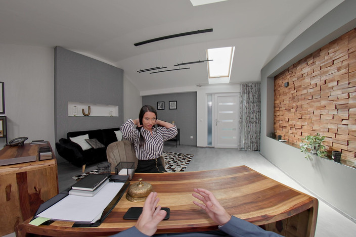 VR pornnow: Privat Secretary Starring Caramella