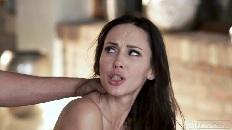 21 Naturals: 21 Naturals - Lilu Moon Sucks That Cock Until It's Nice...
