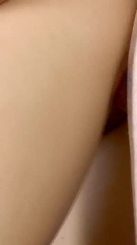 Cewek kulit hitam rambut cokelat suka banget sama kontol
