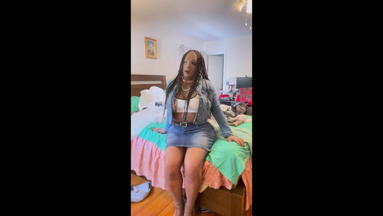 Deanna Doll: Gặp gỡ người phụ nữ da đen mới của tôi thay đổi...