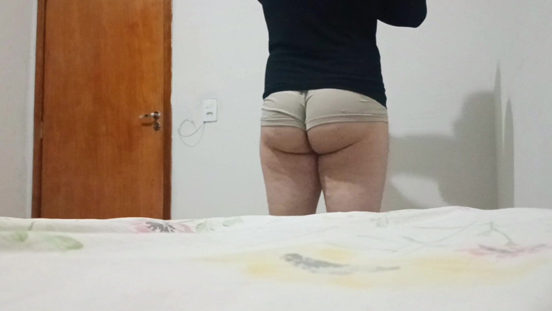 amateurbrazilian: Gay Porn - Look at the Size of This Hot Gay's...