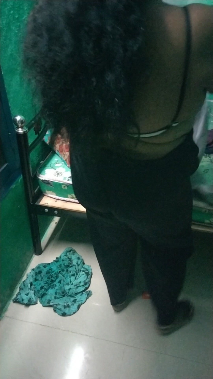 Tamil lesbian: Šaty s rajcovním sexem