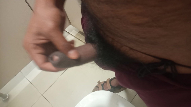 KUMBHA MANOJ KUMAR: Une patronne indienne toujours disponible pour les fans