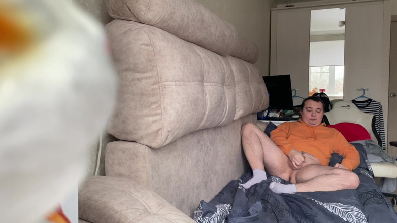 Limara19981: Молодий хлопець Limara19981 мастурбує і насолоджується оргазмом