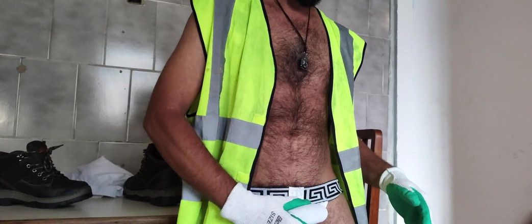 Stink HairyMale: Horny in Sunday