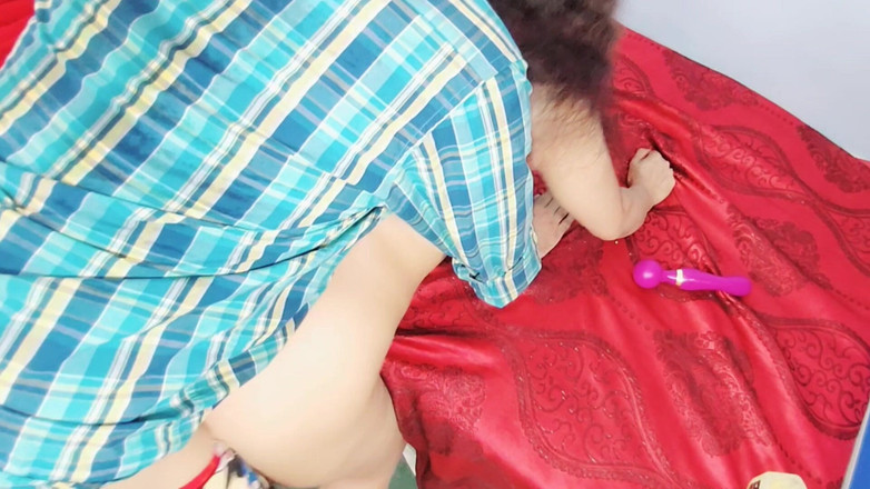 Netu: Okouzlující Bhabhi Vítá Devarovo Péro Zezadu