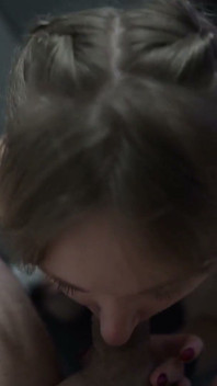 체육관 POV - 운동 후 털이 무성한 보지를 따먹는 트레이너