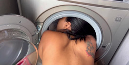 Leyne Rodriguez: 家での別のクリスマス、私はまだ洗濯機で、私のパピは救助に行きました