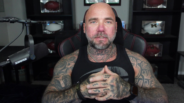 Raw and Uncensored with Masculine Jason: Bilmeniz gereken aşırı vücut değişikliği