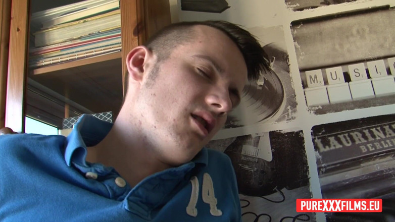 Pure XXX Hardcore: Seksowna laska Skylar McKay ostro zerżnięta od Sama B