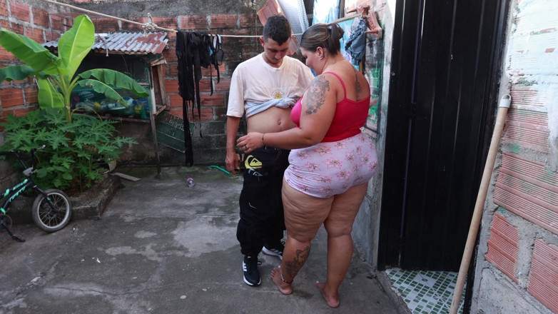 Lexly_16: Madrastra Caliente Folla En Casa Cuando Su Esposo No Esta...