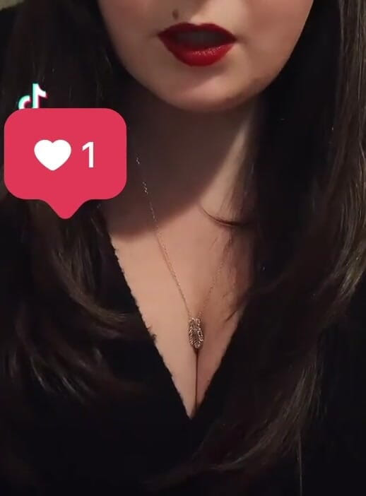 KiinkyGiirl: Bröst Det är vägen att gå!