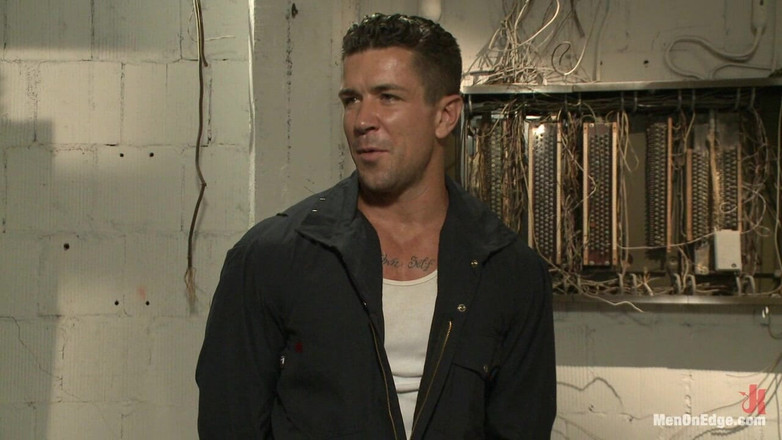 Men on Edge: Jadual Dihidupkan untuk Juruelektronik Sesat