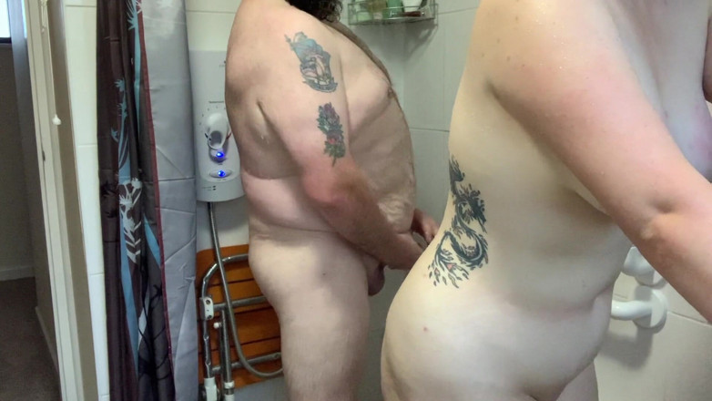 Rebecca Curves: Rebecca curves seks anal ganas di kamar mandi
