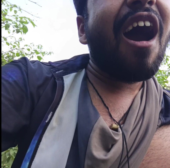 IsmaatDeva: Sono molto disparato in quel giorno ecco perché mi masturbo...