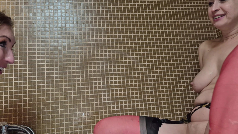 Wanilianna: Wet lesbenspiele in fetisch-strümpfen und strumpfhosen