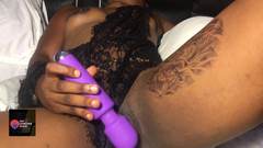 Hot lesbians show: All Tongue on My Clitóris