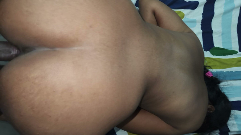 Indian innocent wife: สาวเตลูกูอินเดียไม่สนใจเธอจึงมีความสุข