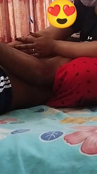 Desi Casalinga Con Grandi Tette Curve Scopata Grande Cazzo.