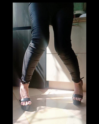 Thumbnail of Peeing in High Heels in Sunlit