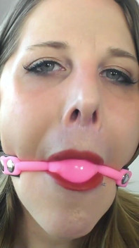 Cassie's BDSM Gag Talk Try on and Talk